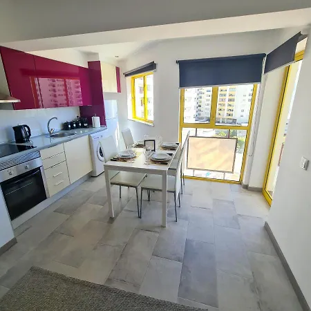 S. Soares Clube Praia Da Rocha 公寓
